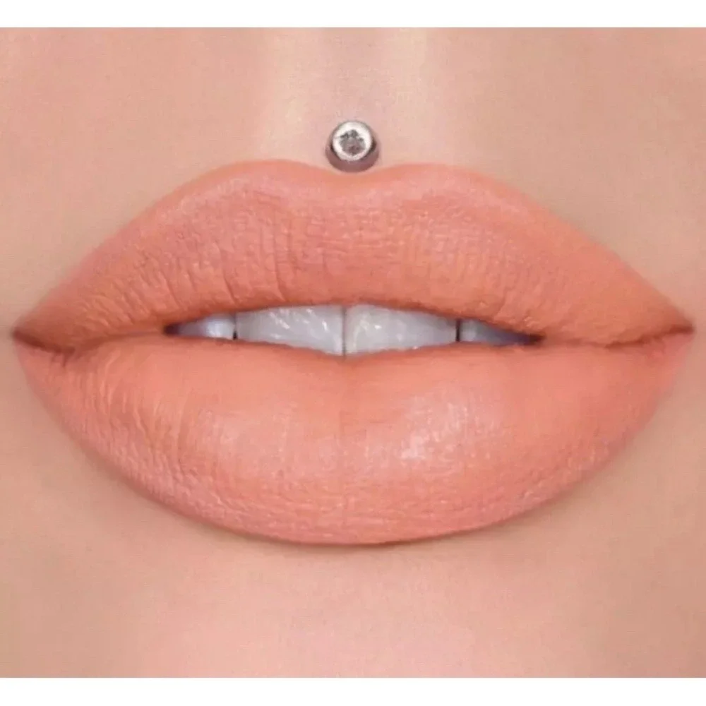 JEFFREE STAR Velvet Trap Lipstick Shade in Basic HTML Discontinued